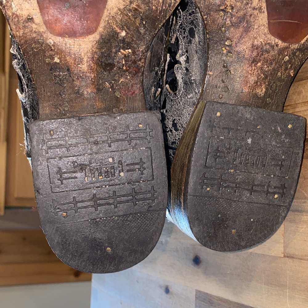 Vintage Corral boots Black with distressing and Lizard inlay - Picture 13 of 14